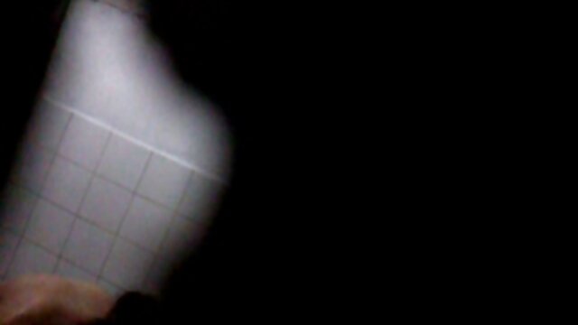 స్కేట్ బ్రైస్‌తో ఉత్సాహభరితమైన తేదీ ఆకట్టుకునే తెలుగు సెక్స్ వీడియో సాంగ్ ఆర్డెంట్ కాక్ రైడింగ్‌గా మారుతుంది