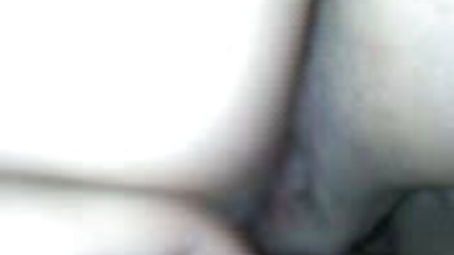 సెక్సిటెడ్ బ్లాండీ బ్రిట్నీ హాట్ పుస్సీ పాలిషింగ్‌ను పొందింది తెలుగు వీడియో కాల్ సెక్స్